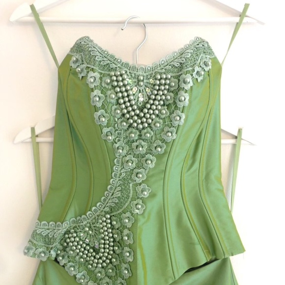 made in France 3x pieces Gown